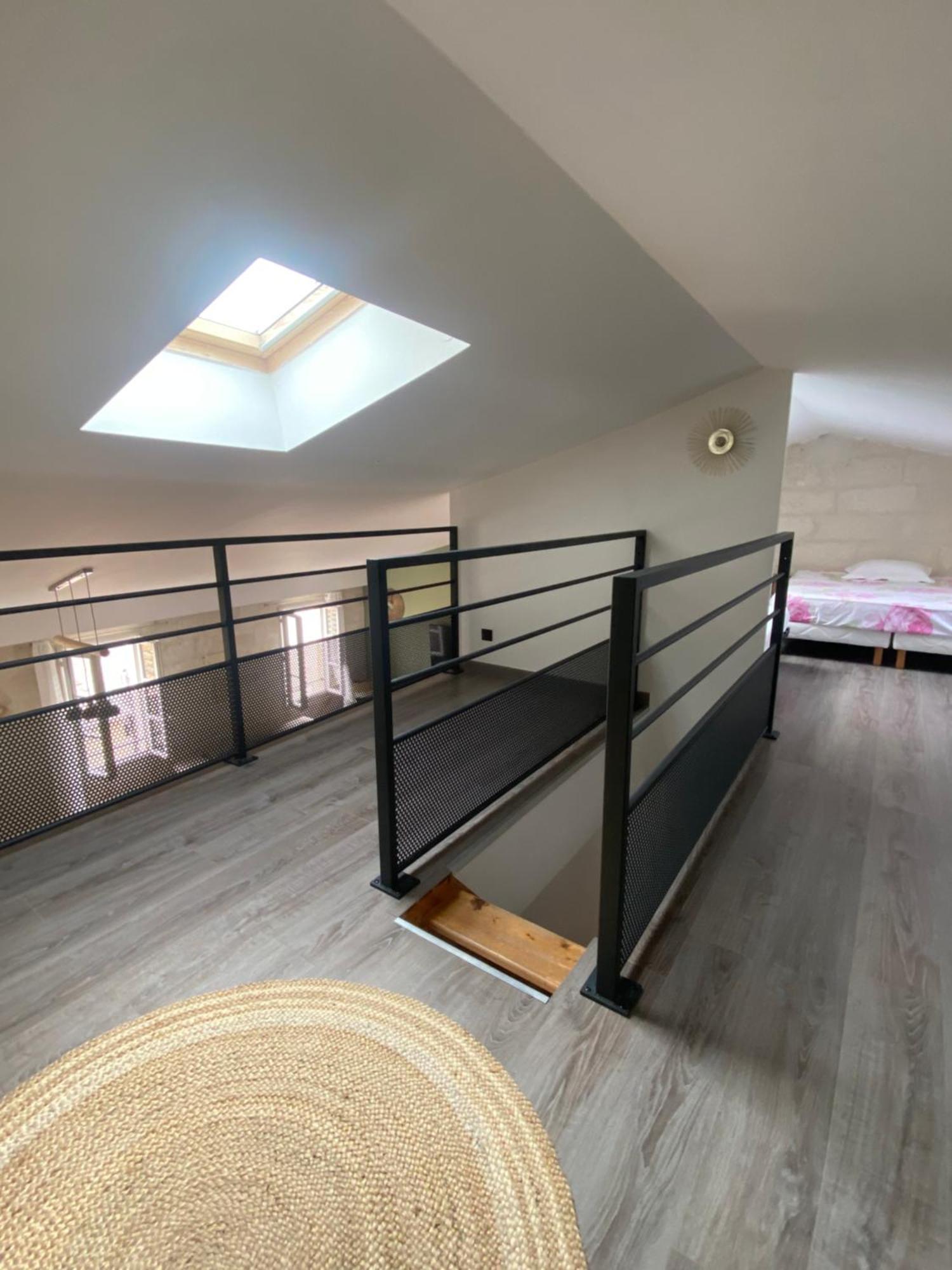 Loft Spacieux Au Coeur Des Remparts D'エーグ・モルト エクステリア 写真